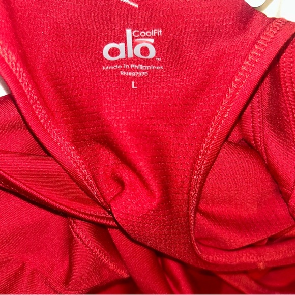Alo Yoga Women Red Coolfit V-Neck Mesh Racerback Tank Top Large workout L - Picture 4 of 5